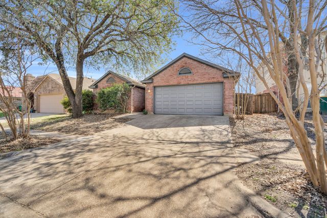 408 Wolfe Street, Cedar Hill, TX 75104