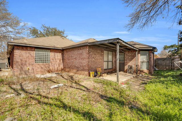 408 Wolfe Street, Cedar Hill, TX 75104