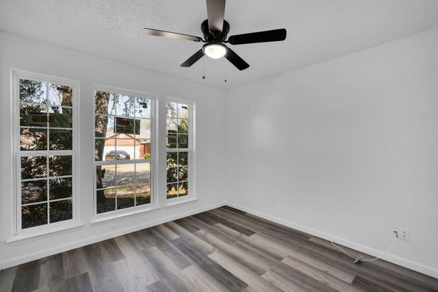 408 Wolfe Street, Cedar Hill, TX 75104