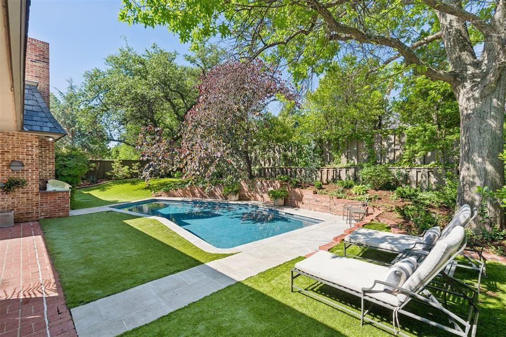 Image 35 of property listing at 6217 Claridge Court, Oklahoma City, OK 73118