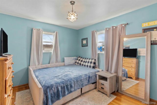 527 Leland Street, Flushing, MI 48433