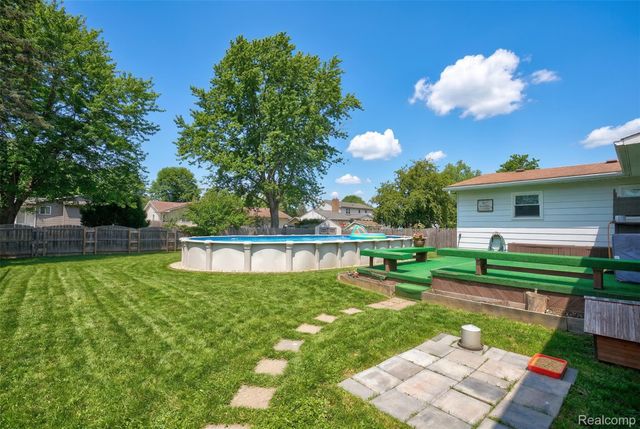 527 Leland Street, Flushing, MI 48433