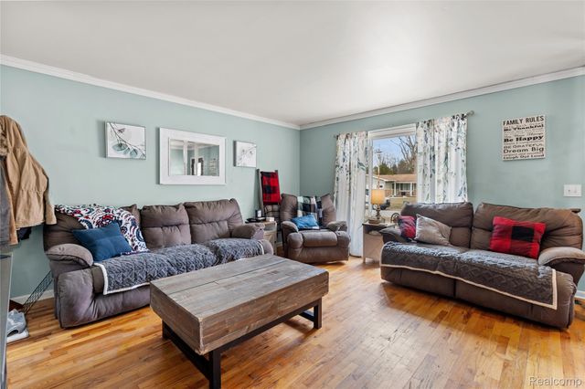 527 Leland Street, Flushing, MI 48433