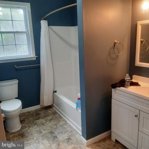 8060 EASTON RD, Ottsville, PA 18942