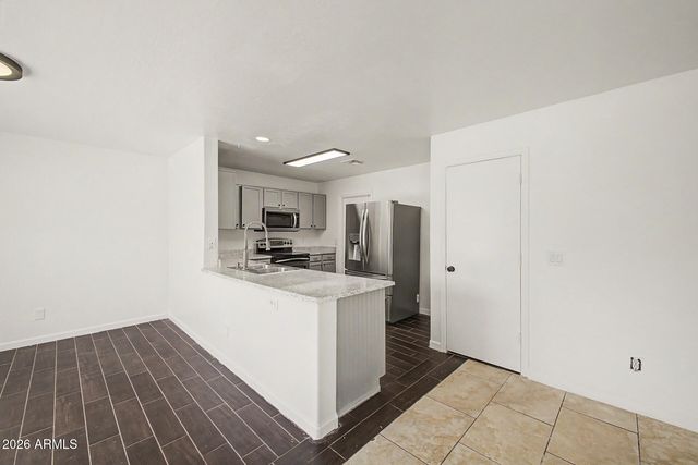 11223 W GLENROSA Avenue, Phoenix, AZ 85037
