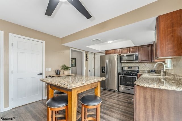 29 Stewartsville Rd, Franklin Twp., NJ 08886