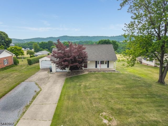 29 Stewartsville Rd, Franklin Twp., NJ 08886