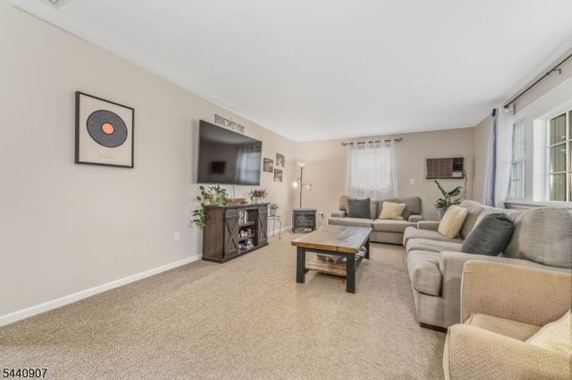 29 Stewartsville Rd, Franklin Twp., NJ 08886
