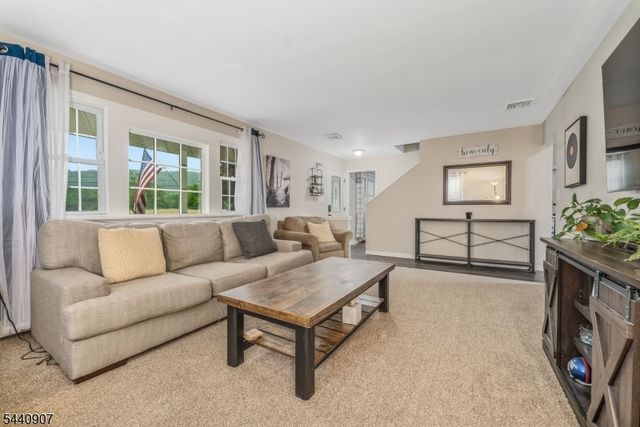 29 Stewartsville Rd, Franklin Twp., NJ 08886