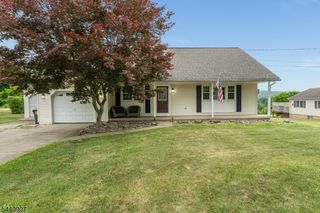 29 Stewartsville Rd, Franklin Twp., NJ 08886