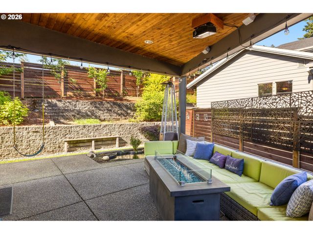 145 N 45TH Cir, Camas, WA 98607