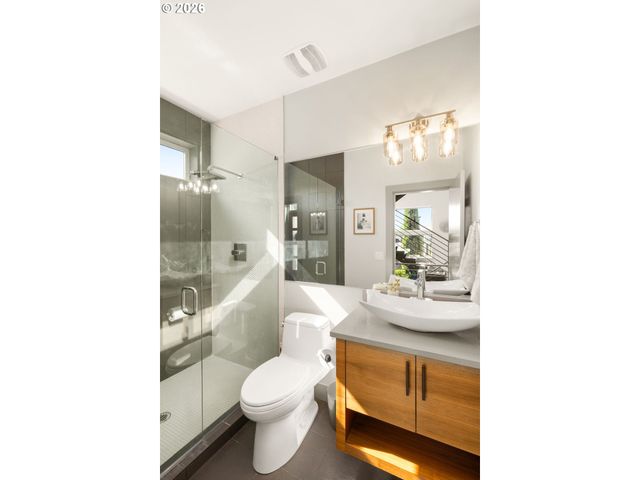 145 N 45TH Cir, Camas, WA 98607