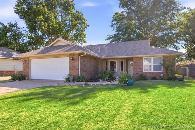 8249 127th East Avenue, Owasso, OK 74055