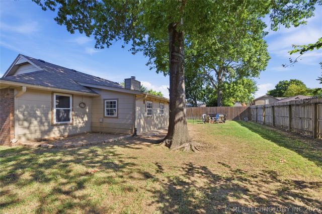 8249 127th East Avenue, Owasso, OK 74055