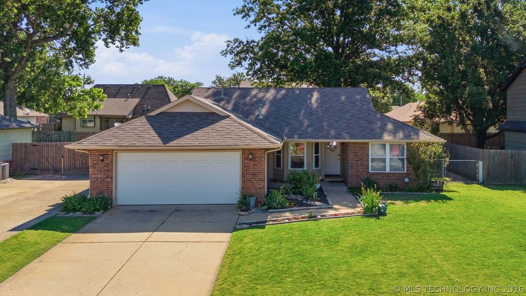 8249 127th East Avenue, Owasso, OK 74055