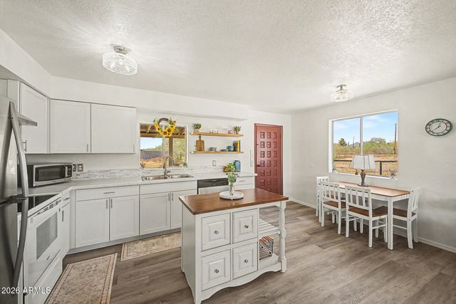 27426 N 44TH Street, Cave Creek, AZ 85331