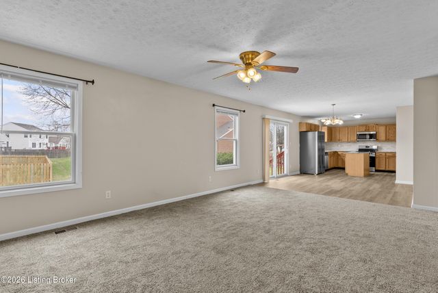 14204 Victory Ridge Dr, Louisville, KY 40245