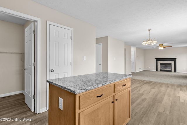 14204 Victory Ridge Dr, Louisville, KY 40245