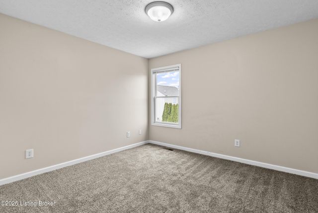 14204 Victory Ridge Dr, Louisville, KY 40245