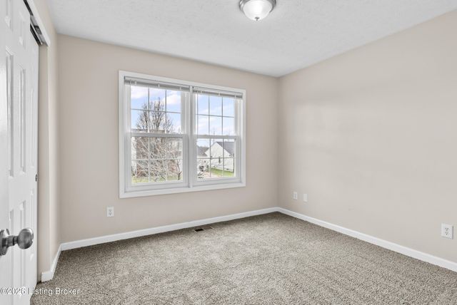 14204 Victory Ridge Dr, Louisville, KY 40245