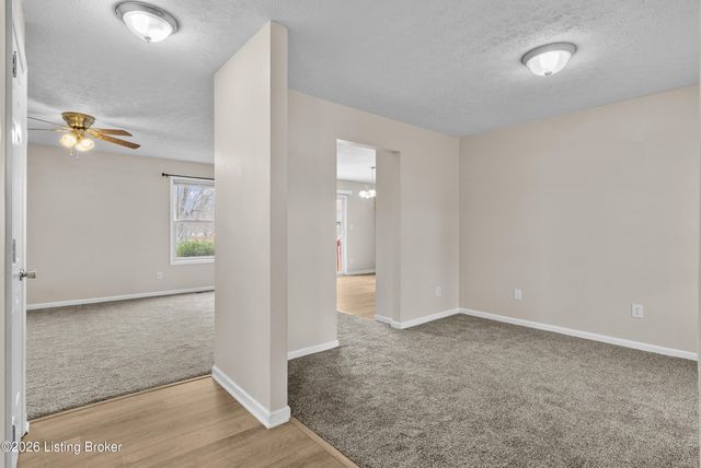 14204 Victory Ridge Dr, Louisville, KY 40245