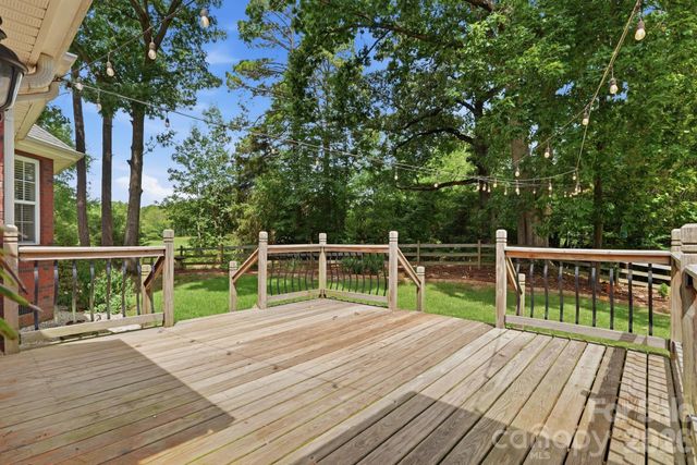 1366 Crown Ridge Drive, Fort Mill, SC 29708