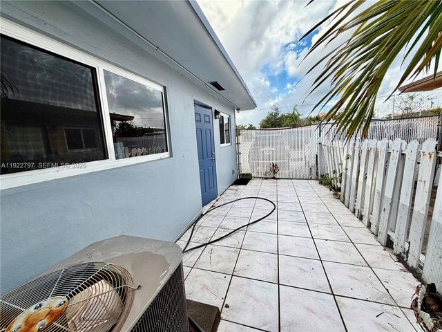 1821 N 17th Ct 21, Hollywood, FL 33020