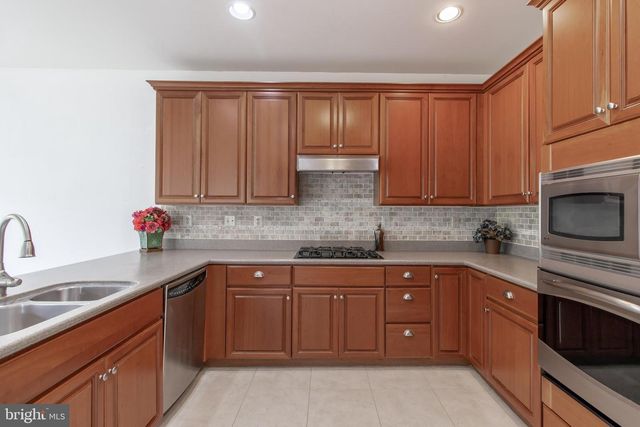 17 LANDON WAY, Exton, PA 19341