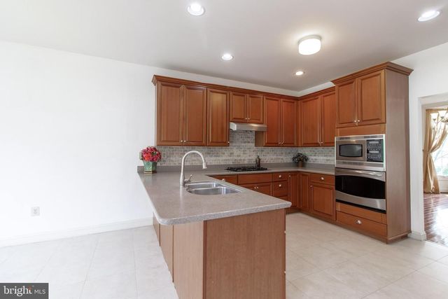 17 LANDON WAY, Exton, PA 19341