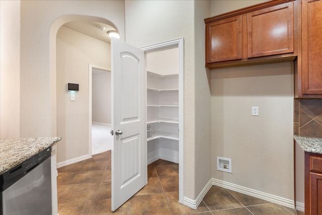 219 Boardwalk Avenue, Waxahachie, TX 75165