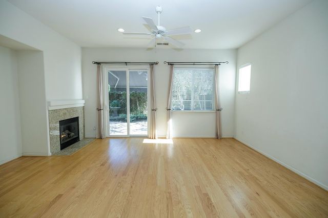 561 Stetson Dr, Oakdale, CA 95361