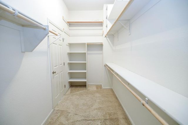 561 Stetson Dr, Oakdale, CA 95361