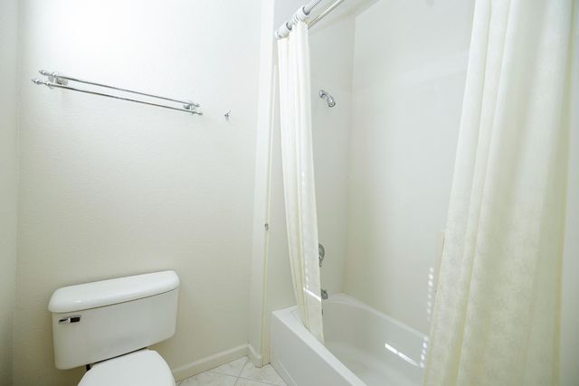 561 Stetson Dr, Oakdale, CA 95361