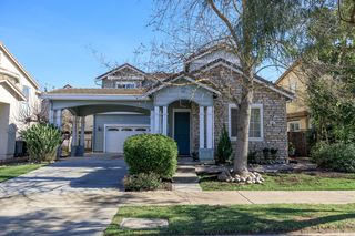 561 Stetson Dr, Oakdale, CA 95361