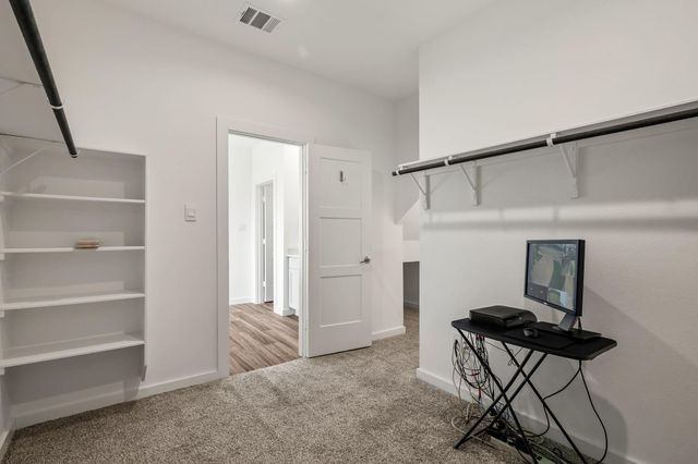 125 Aurora Springs Drive, Katy, TX 77493