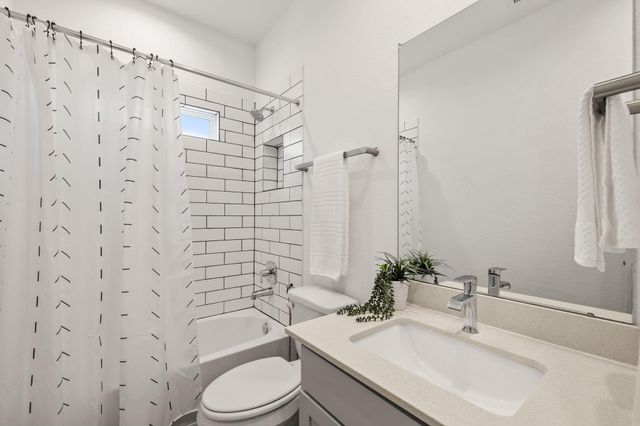 125 Aurora Springs Drive, Katy, TX 77493