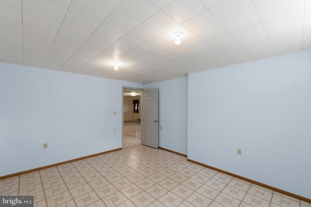 777 GLENGARY RD, Winchester, VA 22603