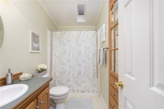 8 King Philip Road, Coventry, RI 02816