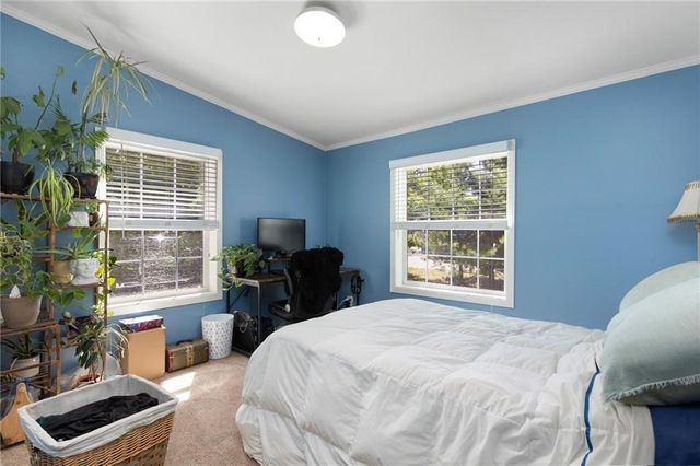 8 King Philip Road, Coventry, RI 02816