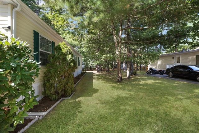 8 King Philip Road, Coventry, RI 02816