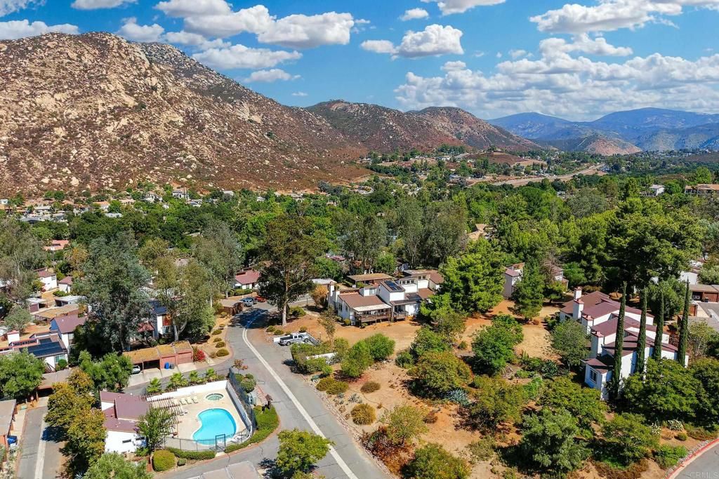 Image 3 of property listing at 15719 Davis Cup Lane, Ramona, CA 92065
