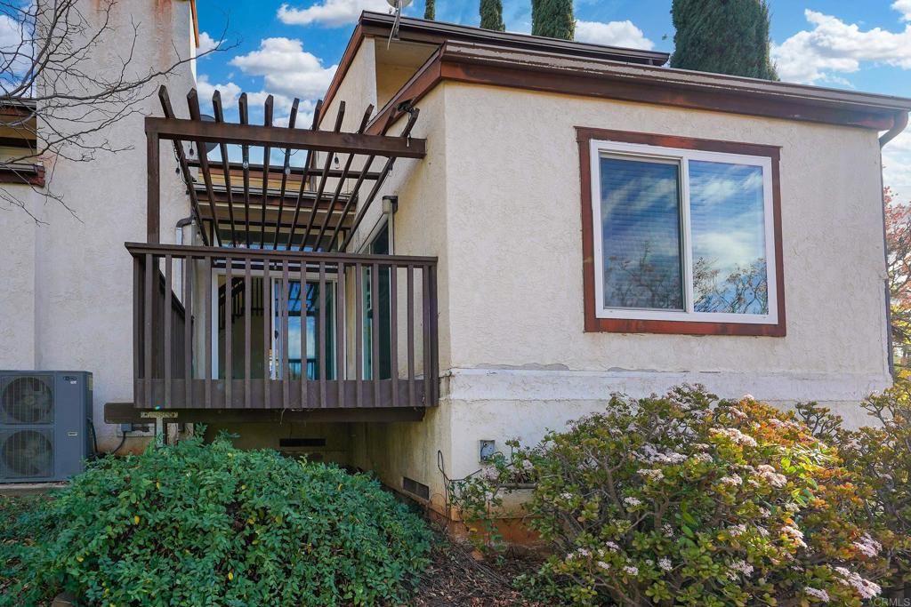 Image 9 of property listing at 15719 Davis Cup Lane, Ramona, CA 92065
