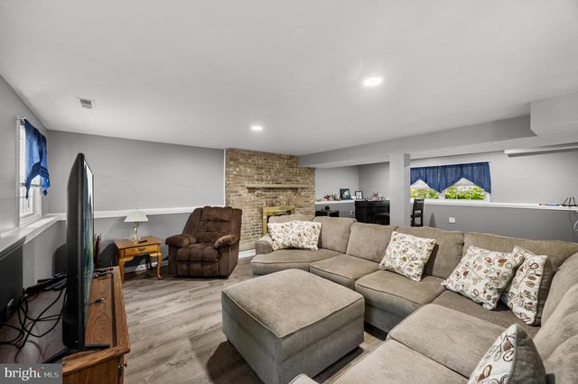 83 LINCOLN DR, Clementon, NJ 08021
