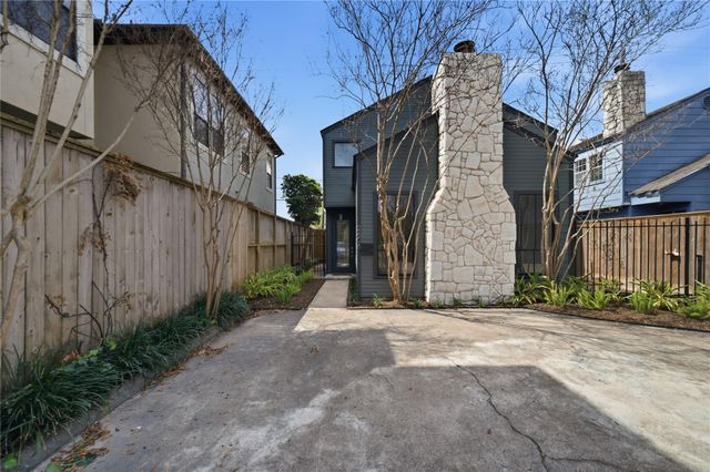 2606 Nantucket Drive, Houston, TX 77057