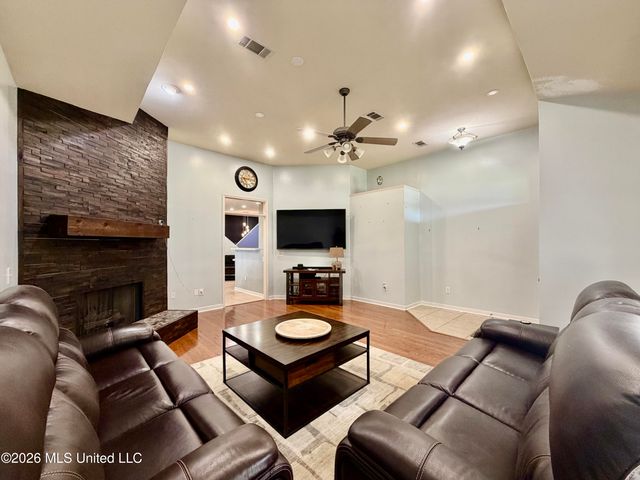113 Oakleigh Drive, Clinton, MS 39056