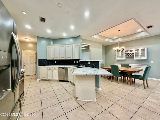 113 Oakleigh Drive, Clinton, MS 39056