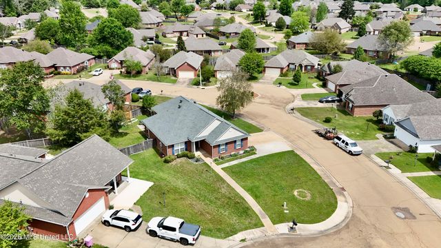 113 Oakleigh Drive, Clinton, MS 39056