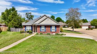 113 Oakleigh Drive, Clinton, MS 39056