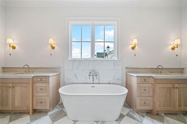 615 Claxton Lane, Milton, GA 30004