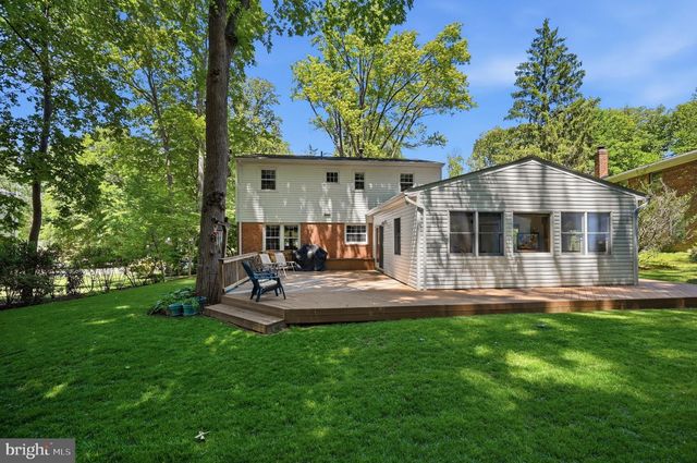 5004 LINETTE LN, Annandale, VA 22003